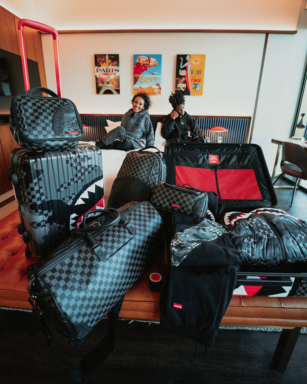 HENNY BLACK TOILETRY BAG - Image 9