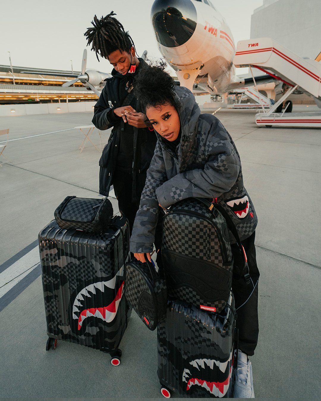 HENNY BLACK TOILETRY BAG - Image 10