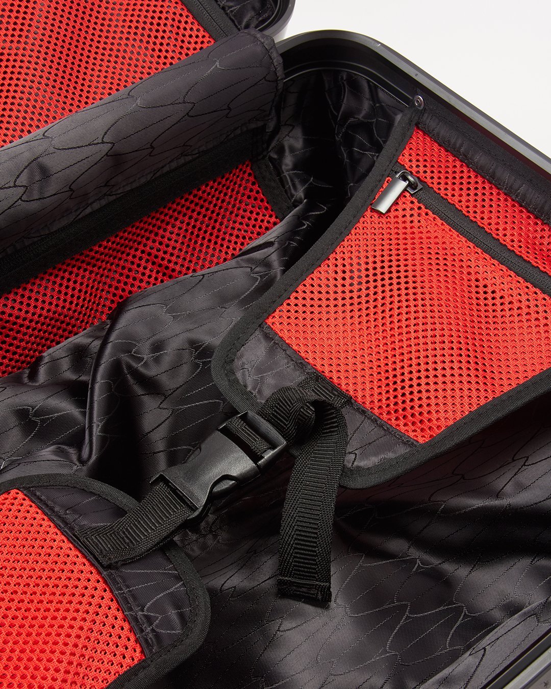SHARKITECTURE MOLDED 22 CARRY-ON LUGGAGE - Image 15