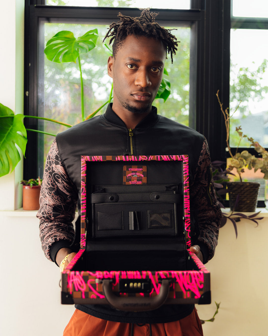 JETGRAPHIX ATTACH?? BRIEFCASE - Image 10