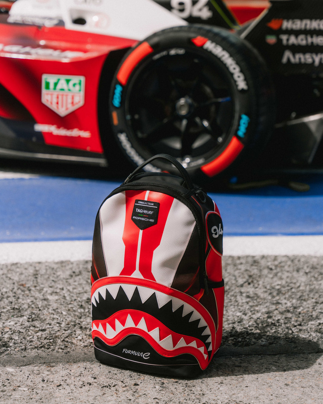 FORMULA-E PORSCHE LED BACKPACK - Image 13
