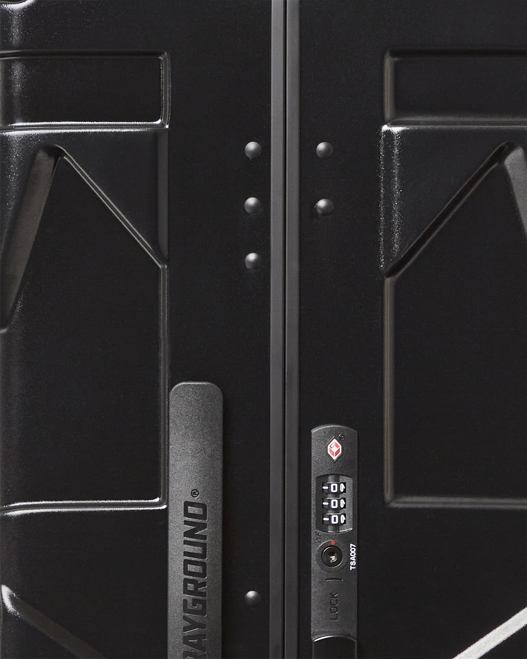 NIGHTSHARKS WORLDWIDE SHARKITECTURE FULL SIZE LUGGAGE - Image 11