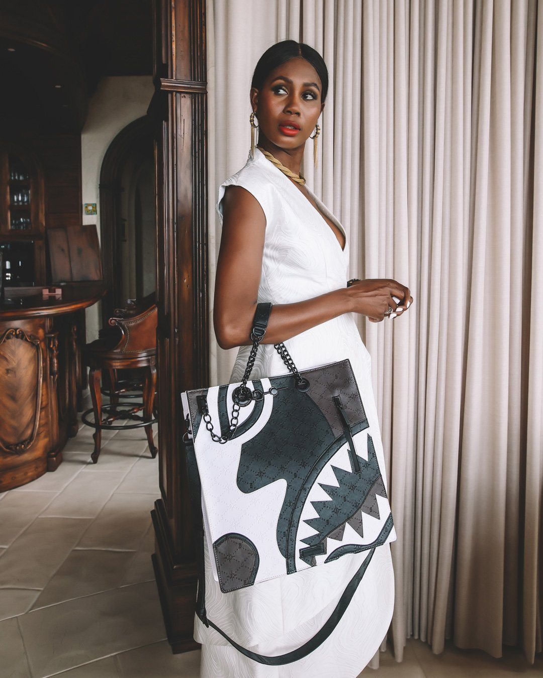 V.V.I.P. LOFT TOTE - Image 2
