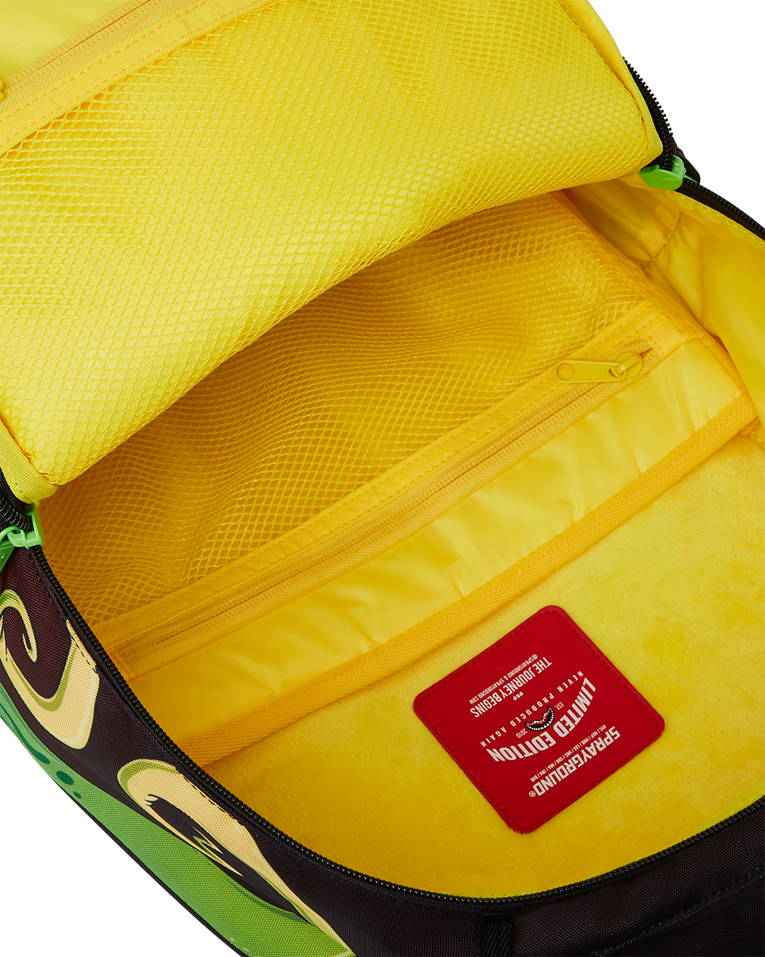RICK AND MORTY INTERDIMENSIONAL DLXR BACKPACK - Image 8
